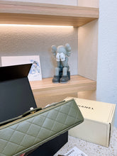 Load image into Gallery viewer, CC673 Classic Handbag / 9.8x15.5x6.5inch