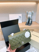 Load image into Gallery viewer, CC673 Classic Handbag / 9.8x15.5x6.5inch