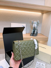 Load image into Gallery viewer, CC673 Classic Handbag / 9.8x15.5x6.5inch