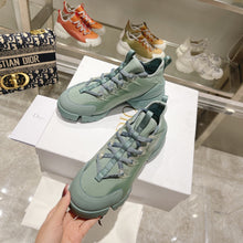 Load image into Gallery viewer, SE891 DR D-Connect Sneaker / Size5-10