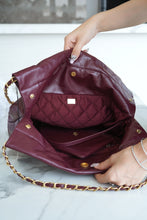 Load image into Gallery viewer, CC679 CC 22 Handbag / HIGHEST QUALITY VERSION / Small/Medium/Large