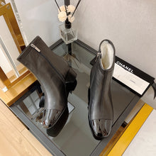 Load image into Gallery viewer, SE966 CC Ankle Boots / Size5-10