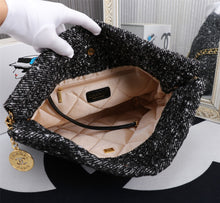 Load image into Gallery viewer, CC678 22 Handag / 15.3x9.4x3.1inch