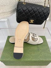 Load image into Gallery viewer, SE893 GC Women's Interlocking G cut-out Slide Sandal / Size5-10