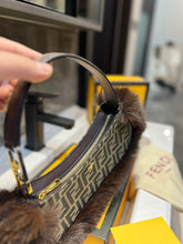 Load image into Gallery viewer, FF157 O’Lock Swing / 11.8x3.1x4.7inch