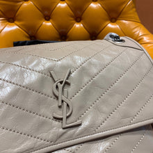 Load image into Gallery viewer, YSK196 Niki medium chain bag in crinkled vintage leather / HIGHEST QUALITY VERSION /11 x 7.8 x 3.3 INCHES