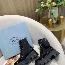 Load image into Gallery viewer, SE753 Size 4-11 Material: Cowhide Lining: Cowhide Sole: Rubber