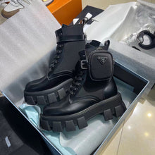 Load image into Gallery viewer, SE753 Size 4-11 Material: Cowhide Lining: Cowhide Sole: Rubber