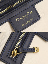 Load image into Gallery viewer, DR233 Saddle Bag (Come with Long Shoulder Straps )