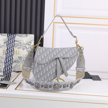 Load image into Gallery viewer, DR236 Saddle Bag (Come with Long Shoulder Straps )