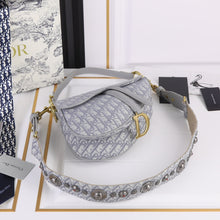 Load image into Gallery viewer, DR235 Saddle Bag (Come with Long Shoulder Straps )