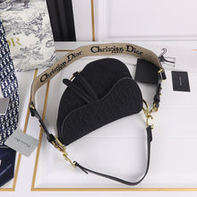 Load image into Gallery viewer, DR237 Saddle Bag (Come with Long Shoulder Straps )