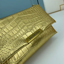 Load image into Gallery viewer, BCG030 BCG Triplet Wallet With Chain Crocodile Embossed / 8.3x3.1x4.9inch
