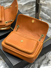 Load image into Gallery viewer, YSK223 Niki Camera Bag in Smooth Leather / HIGHEST QUALITY VERSION / 10.2 x 7.5 x 3/5 inches