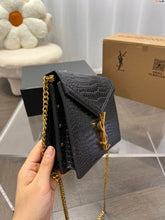Load image into Gallery viewer, YSK213 Cassandra Medium Chain Bag / 8.6 x 6.4 x 2.1 INCHES