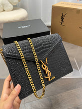 Load image into Gallery viewer, YSK213 Cassandra Medium Chain Bag / 8.6 x 6.4 x 2.1 INCHES