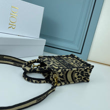 Load image into Gallery viewer, DR238 Book Mini Tote Bag / 7.1x5.3x2.5inch