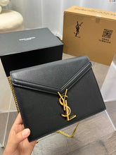 Load image into Gallery viewer, YSK213 Cassandra Medium Chain Bag / 8.6 x 6.4 x 2.1 INCHES