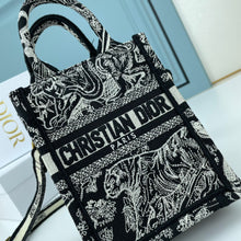 Load image into Gallery viewer, DR240 Book Mini Tote Bag / 7.1x5.3x2.5inch