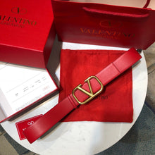 Load image into Gallery viewer, BL166 REVERSIBLE VLOGO SIGNATURE BELT