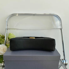 Load image into Gallery viewer, BCG035 Women's Downtown XS Shoulder Bag / L10 x H6,3 x W3,3 inch