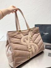 Load image into Gallery viewer, YSK195 Fluffy Shoulder Bag / 16x12.2inch