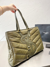 Load image into Gallery viewer, YSK195 Fluffy Shoulder Bag / 16x12.2inch