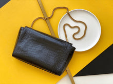 Load image into Gallery viewer, YSK203 Kate Medium Reversible Chain Bag in Suede and Leather / HIGHEST QUALITY VERSION