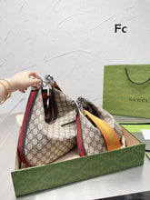 Load image into Gallery viewer, GC484 Gucci Attache Small/Large Shoulder Bag