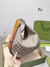 Load image into Gallery viewer, GC484 Gucci Attache Small/Large Shoulder Bag