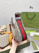 Load image into Gallery viewer, GC484 Gucci Attache Small/Large Shoulder Bag