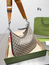 Load image into Gallery viewer, GC484 Gucci Attache Small/Large Shoulder Bag