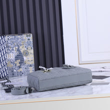 Load image into Gallery viewer, DR226 Lady D-JOY Handbag / 10.2x5.3x2inch