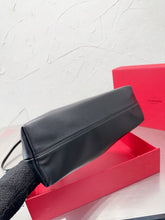 Load image into Gallery viewer, VLTN077 Cltuch with Shoulder Strap / 11x10.2inch