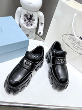 Load image into Gallery viewer, SE1004 PD Soft Padded Nappa Leather Loafers / Size4-9