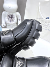 Load image into Gallery viewer, SE1004 PD Soft Padded Nappa Leather Loafers / Size4-9