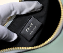 Load image into Gallery viewer, FF161 Fendigraphy Small / 11.4x9.6x3.9inch