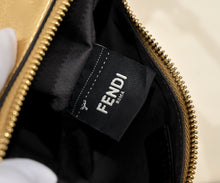 Load image into Gallery viewer, FF162 Fendigraphy Small / 11.4x9.6x3.9inch