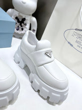 Load image into Gallery viewer, SE1006 PD Soft Padded Nappa Leather Loafers / Size4-9