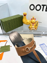 Load image into Gallery viewer, SE1009 Women's Gucci Blondie thong sandal / Size5-12