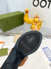 Load image into Gallery viewer, SE1009 Women's Gucci Blondie thong sandal / Size5-12