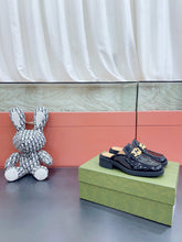 Load image into Gallery viewer, SE1008 Women's slipper with Interlocking G / Size5-9