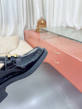 Load image into Gallery viewer, SE1008 Women's slipper with Interlocking G / Size5-9