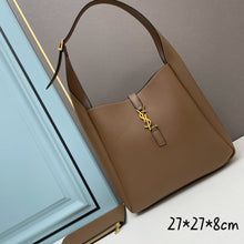 Load image into Gallery viewer, YSK202 le 5 à 7 soft small hobo bag in smooth leather / 10.2x10.2x3.1inch