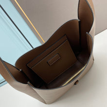 Load image into Gallery viewer, YSK202 le 5 à 7 soft small hobo bag in smooth leather / 10.2x10.2x3.1inch