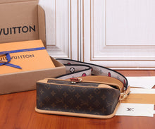 Load image into Gallery viewer, LB643 DIANE / HIGHEST QUALITY VERSION / 9.5x7.5x3.5inch