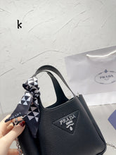 Load image into Gallery viewer, PD217 Leather Tote / 9x7.8x5.1inch