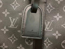 Load image into Gallery viewer, LB705 Keepall Bandoulière 45 / 17.7 x 10.6 x 7.9 inches