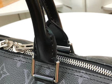 Load image into Gallery viewer, LB705 Keepall Bandoulière 45 / 17.7 x 10.6 x 7.9 inches