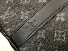 Load image into Gallery viewer, LB705 Keepall Bandoulière 45 / 17.7 x 10.6 x 7.9 inches